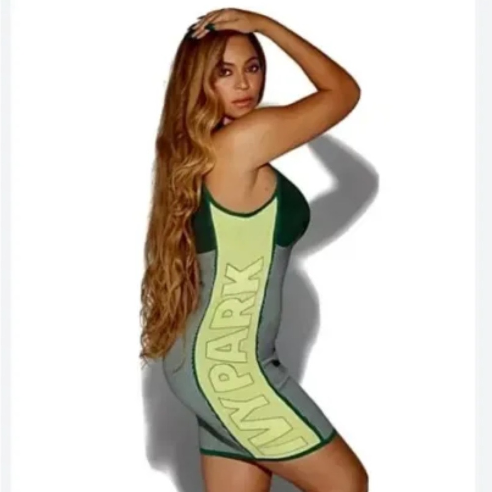 New with tags Ivy Park Bodycon dress